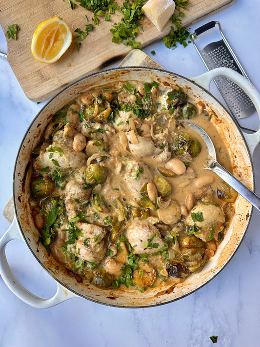 Creamy chicken & Brussels sprouts bake