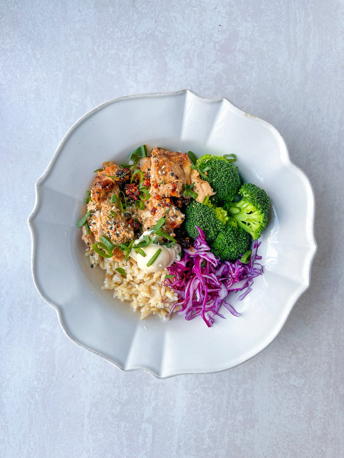 Easy peanut chilli chicken bowl